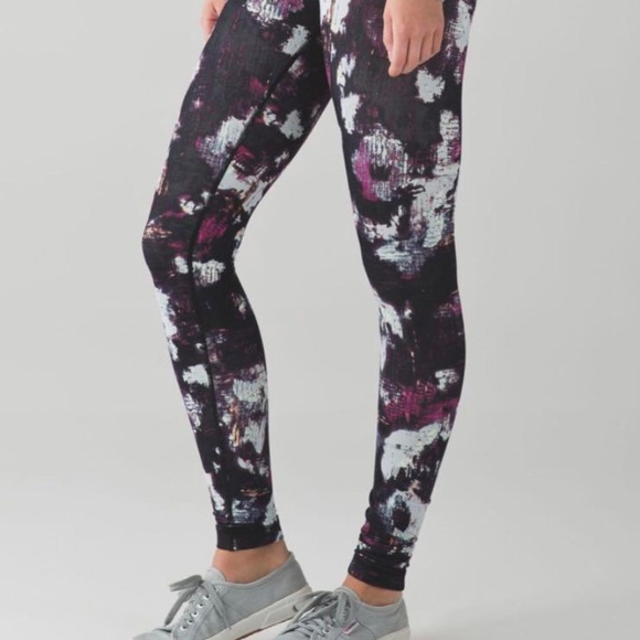 lululemon athletica Pants - Lululemon Wunder Under full length pants